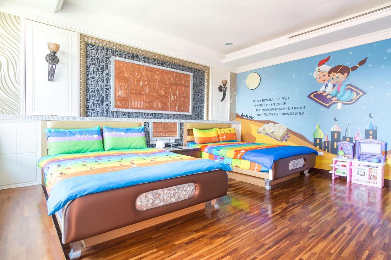 Haian Stay Riverside Bed And Breakfast Тайнань Экстерьер фото