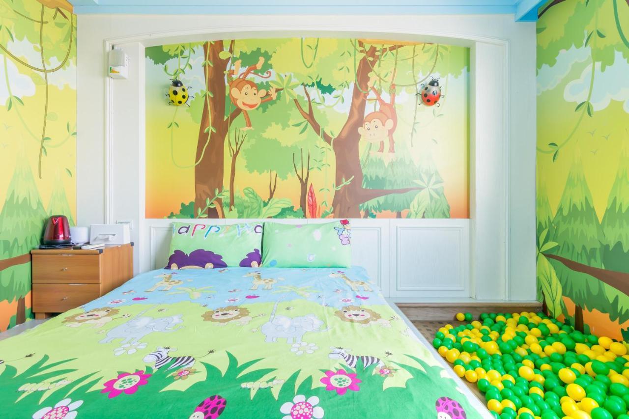 Haian Stay Riverside Bed And Breakfast Тайнань Экстерьер фото